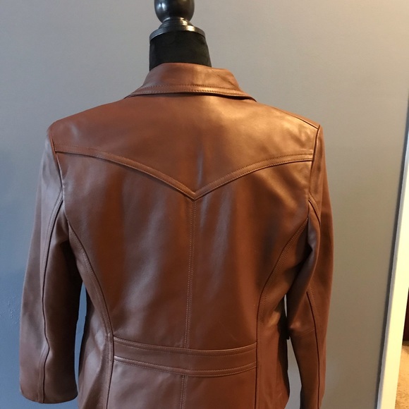 Leather jacket and skirt set - Picture 3 of 6